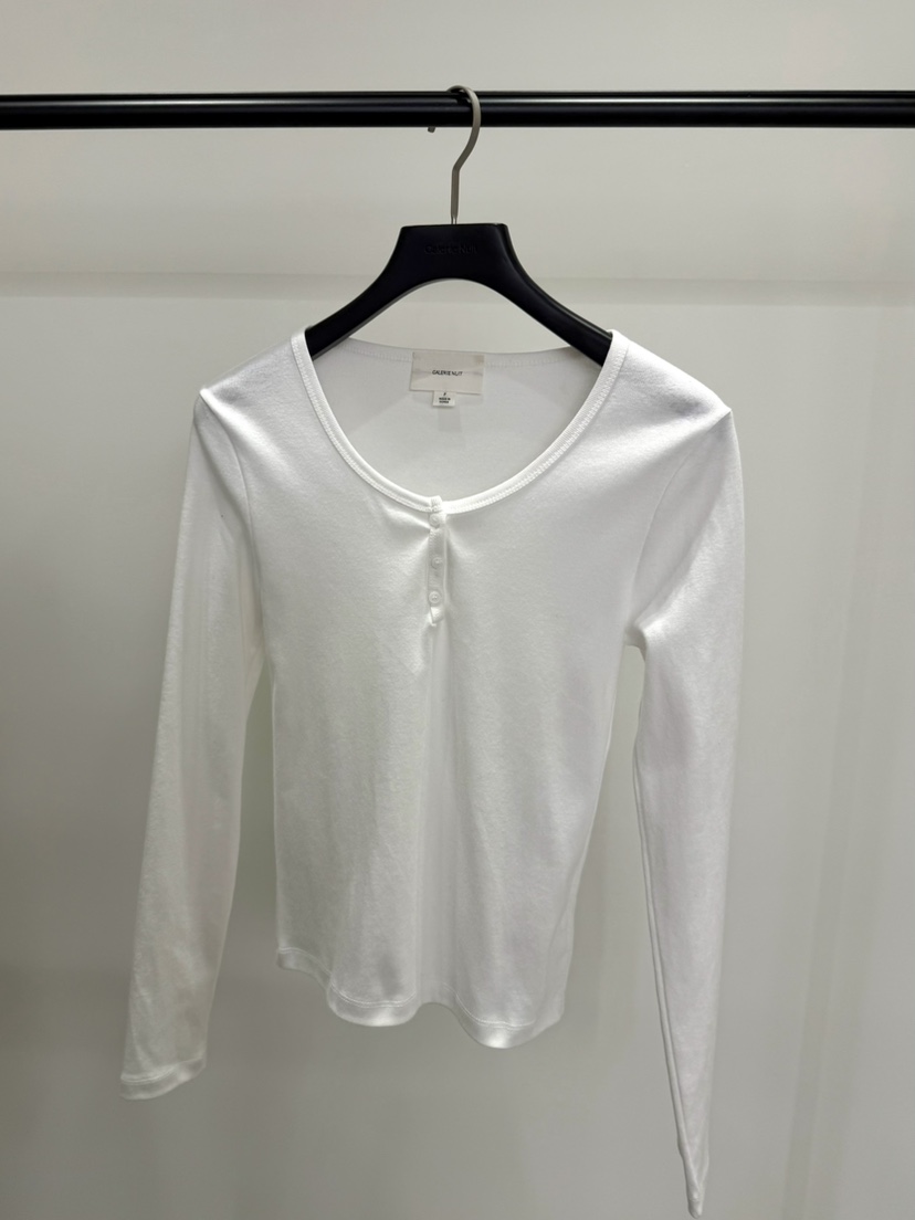 GALERIE NUIT韓國代購女士新款26春夏長袖T恤不含內搭圓領紐扣GALERIE NUIT長袖T恤圖色1