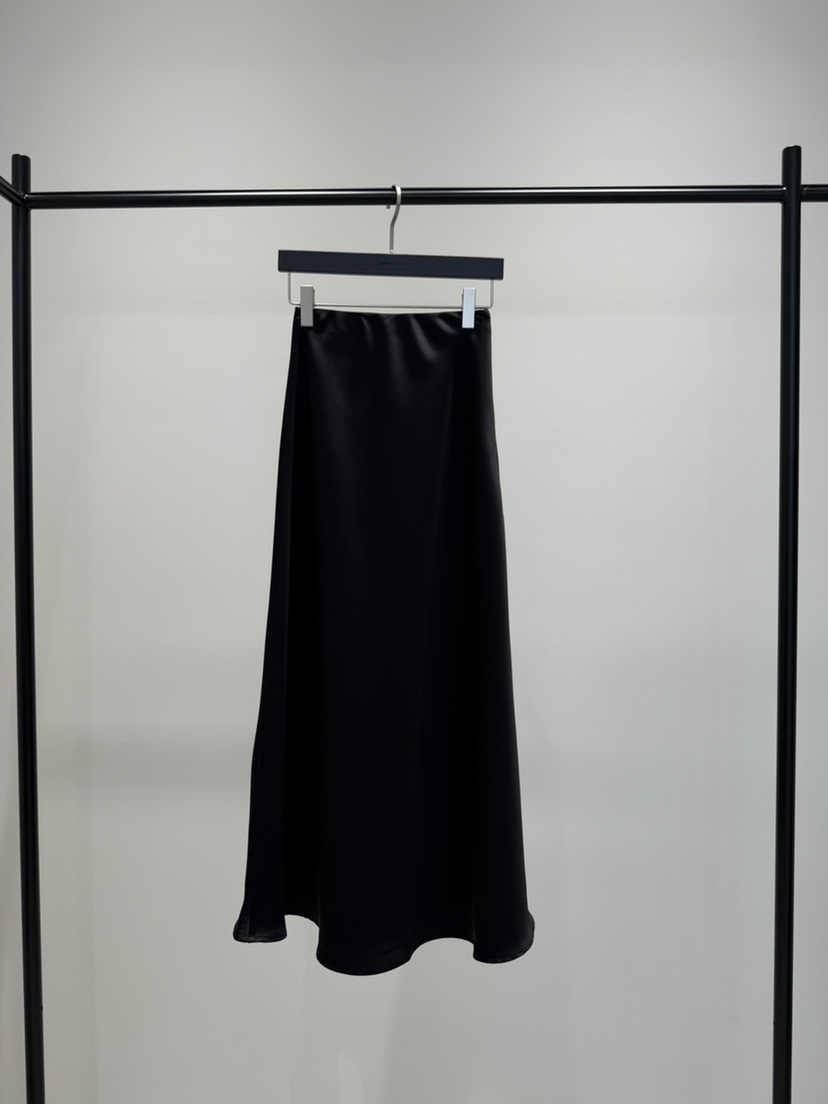 GALERIE NUIT東大門實拍女士新款職業人氣熱賣長裙緞面長款GALERIE NUIT長裙圖色2