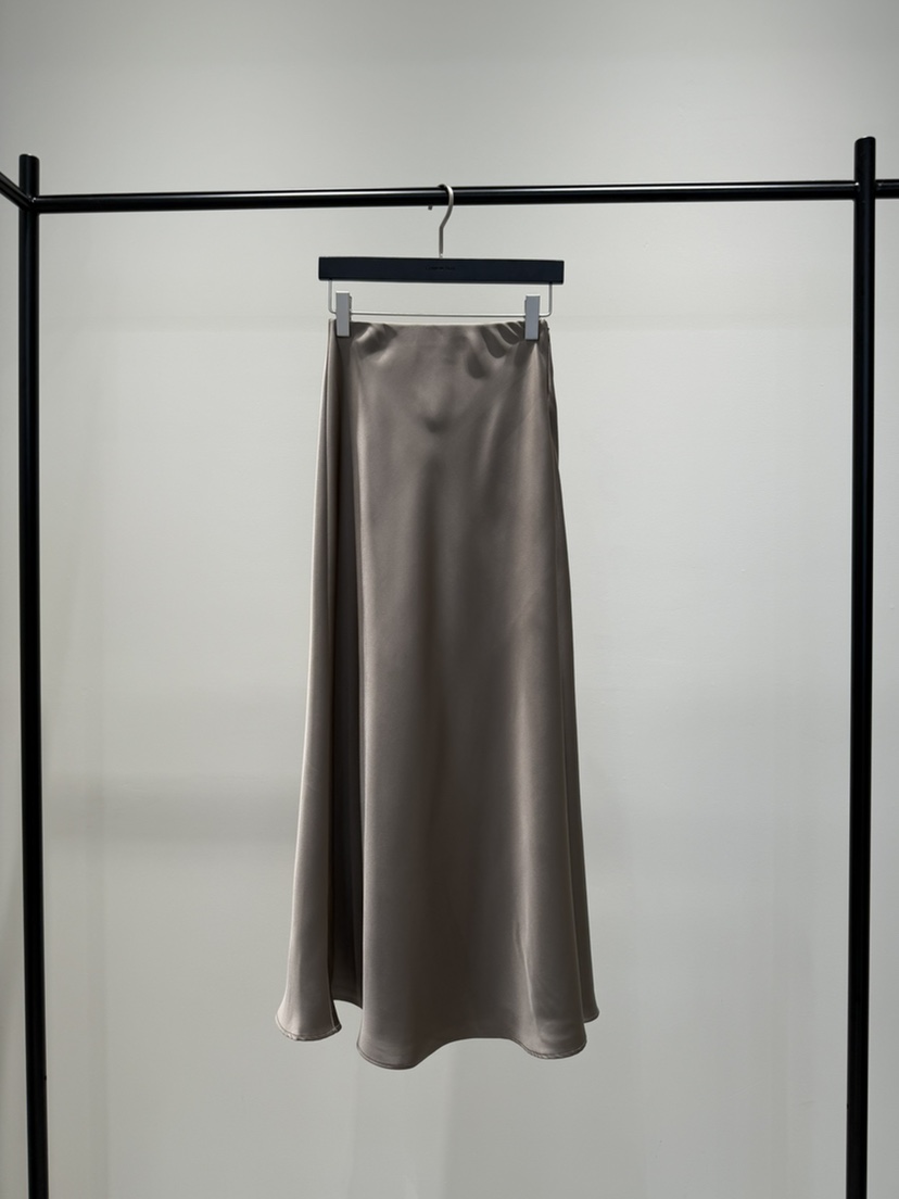 GALERIE NUIT東大門實拍女士新款職業人氣熱賣長裙緞面長款GALERIE NUIT長裙圖色3