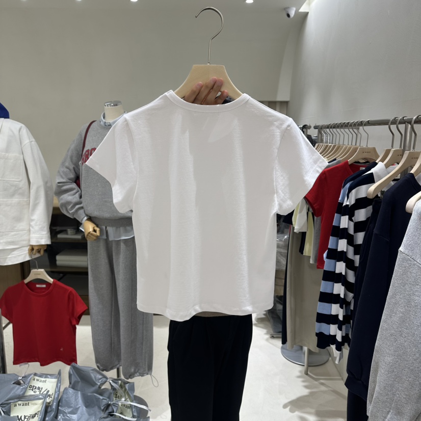 A WANT韓國直郵女士新款推薦時尚職業休閑真品熱賣人氣T恤A WANTT恤