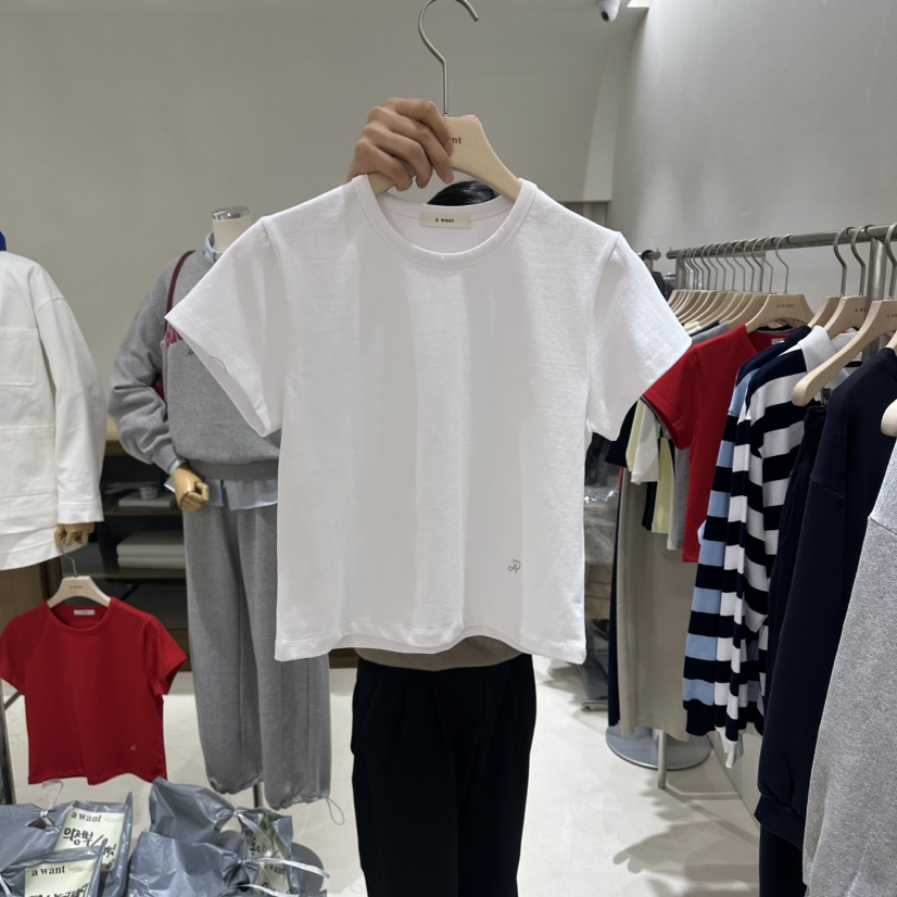 A WANT韓國直郵女士新款推薦時尚職業休閑真品熱賣人氣T恤A WANTT恤圖色1