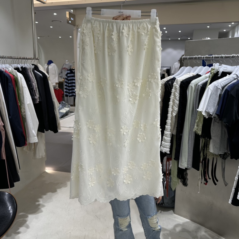 BENE東大門代購女裝新款真品時尚人氣熱賣職業26春夏長裙刺繡BENE長裙圖色1