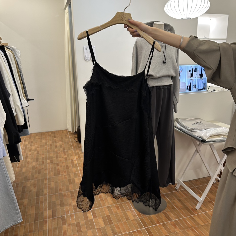 LOGON東大門直郵女士新品真品26春夏人氣職業連衣裙蕾絲緞面LOGON連衣裙圖色2