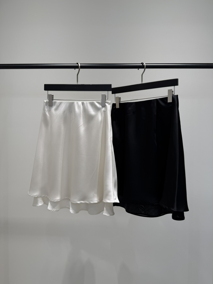 GALERIE NUIT韓國直郵女裝新品職業26春夏推薦真品短裙緞面GALERIE NUIT短裙