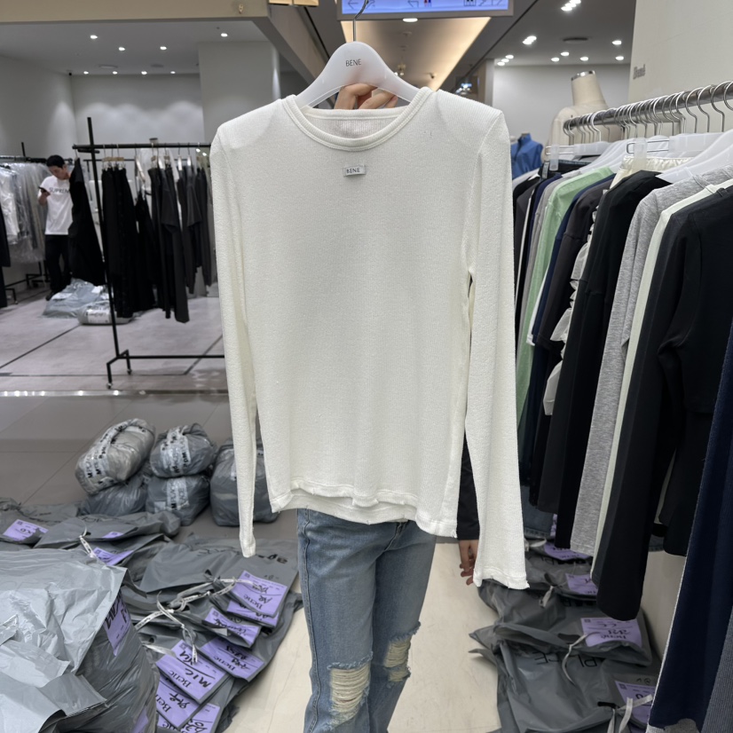 BENE東大門實拍女士新品時尚推薦熱賣真品職業人氣長袖T恤BENE長袖T恤圖色1