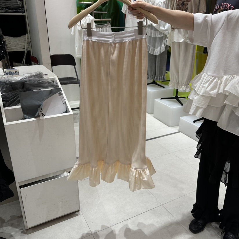 MINI UNNI東大門代購女裝新款時尚人氣推薦26春夏熱賣長裙MINI UNNI長裙