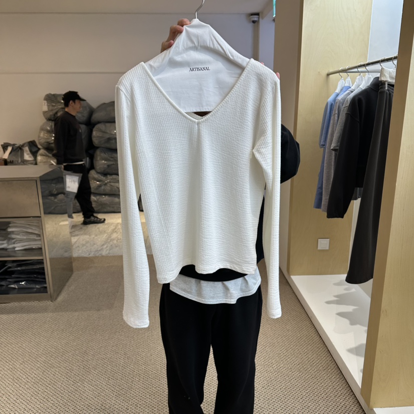 ARTISANAL韓國東大門直郵女士新款熱賣職業26春夏長袖T恤V領ARTISANAL長袖T恤圖色1