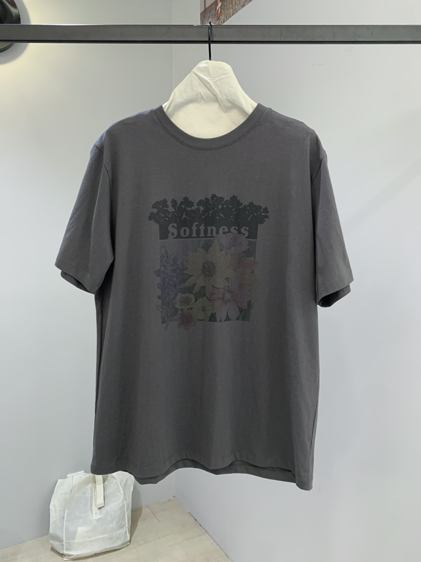 SOFTNESS韓國直郵實拍女士新品熱賣26春夏推薦人氣時尚T恤Softness/CosmicT恤圖色2