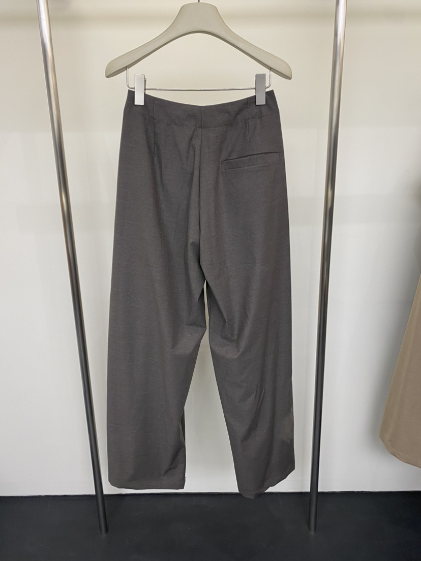 BANUL韓國直郵女裝新品時尚人氣職業推薦休閑熱賣休閑褲褶裥BANUL休閑褲