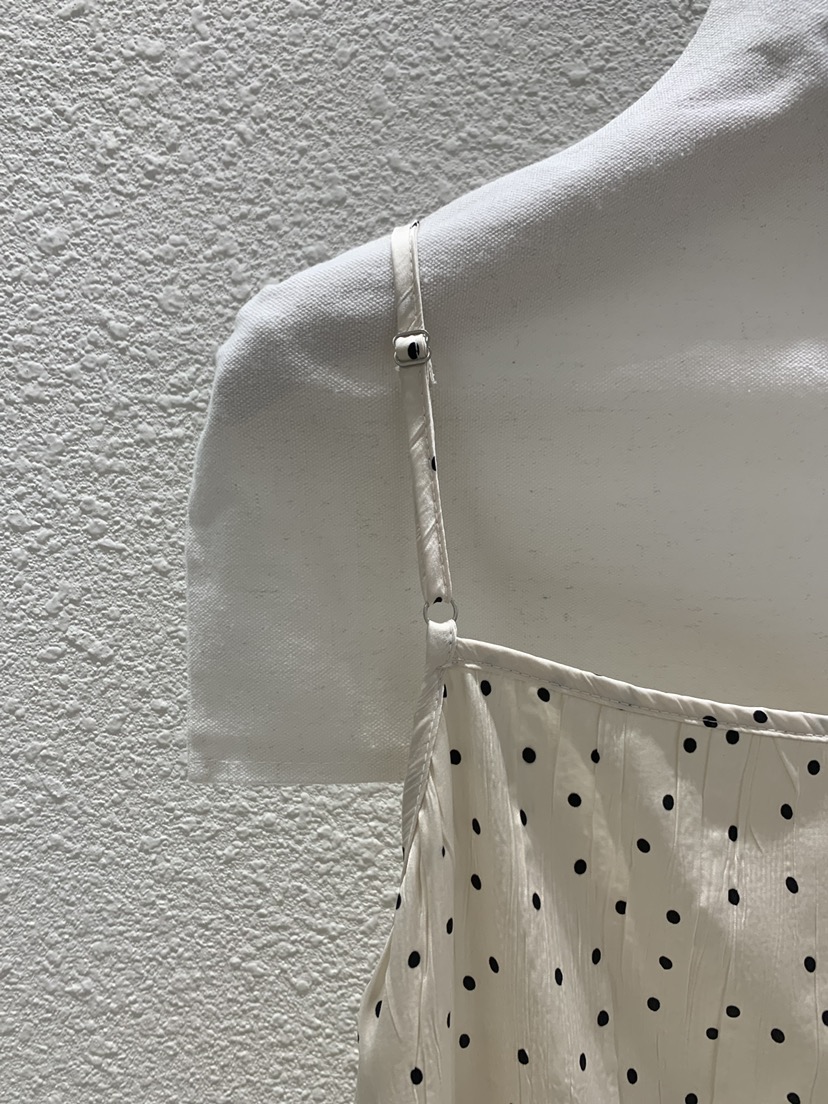 LUCY SALON韓國東大門代購女裝新款人氣休閑熱賣吊帶背心LUCY SALON吊帶/背心