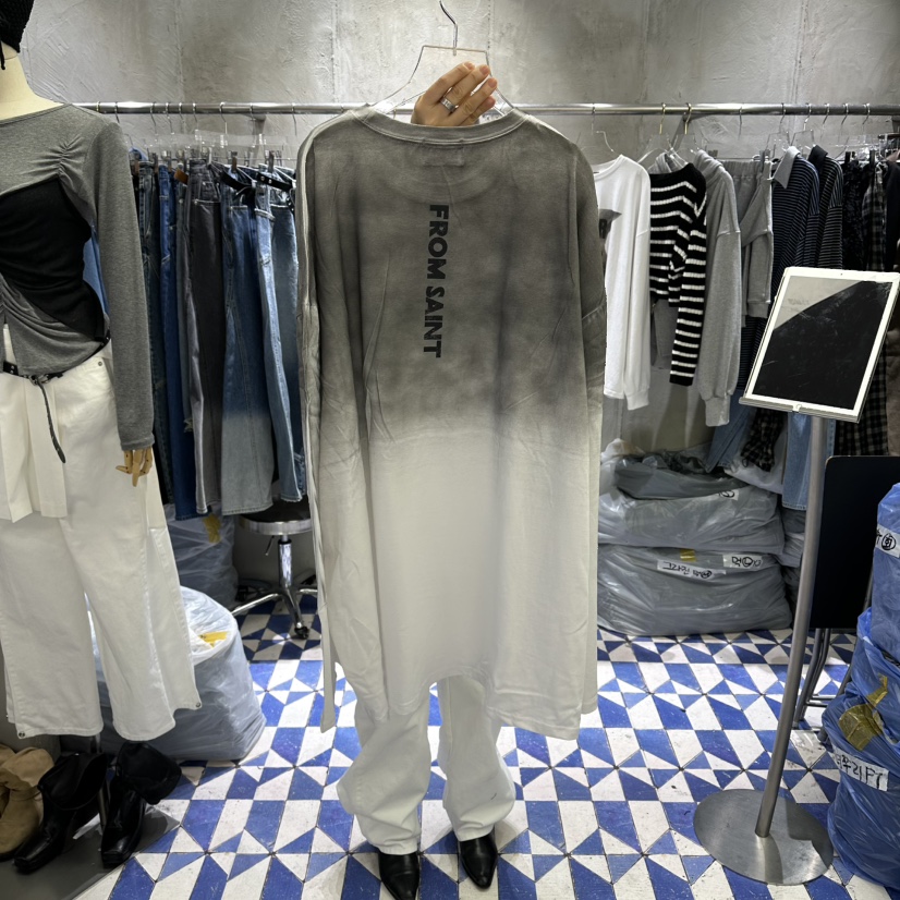 AMOUR韓國東大門直郵女裝新款熱賣人氣休閑時尚職業長袖T恤AMOUR長袖T恤