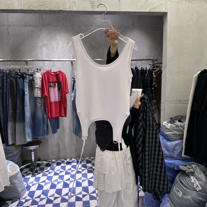 AMOUR韓國代購女裝新品職業熱賣26春夏推薦人氣休閑吊帶背心AMOUR吊帶/背心圖色1