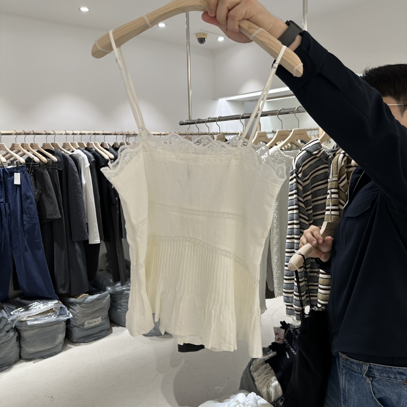 CONNAUGHT/DAILYJUD韓國東大門直郵女士新品26春夏吊帶背心蕾絲褶裥CONNAUGHT/DAILYJUD吊帶/背心