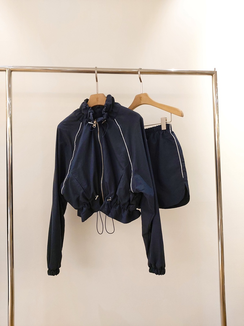 MUSHROOM-A韓國代購女士新款26春夏人氣休閑推薦套裝兩件套MUSHROOM套裝圖色2實際價格85000