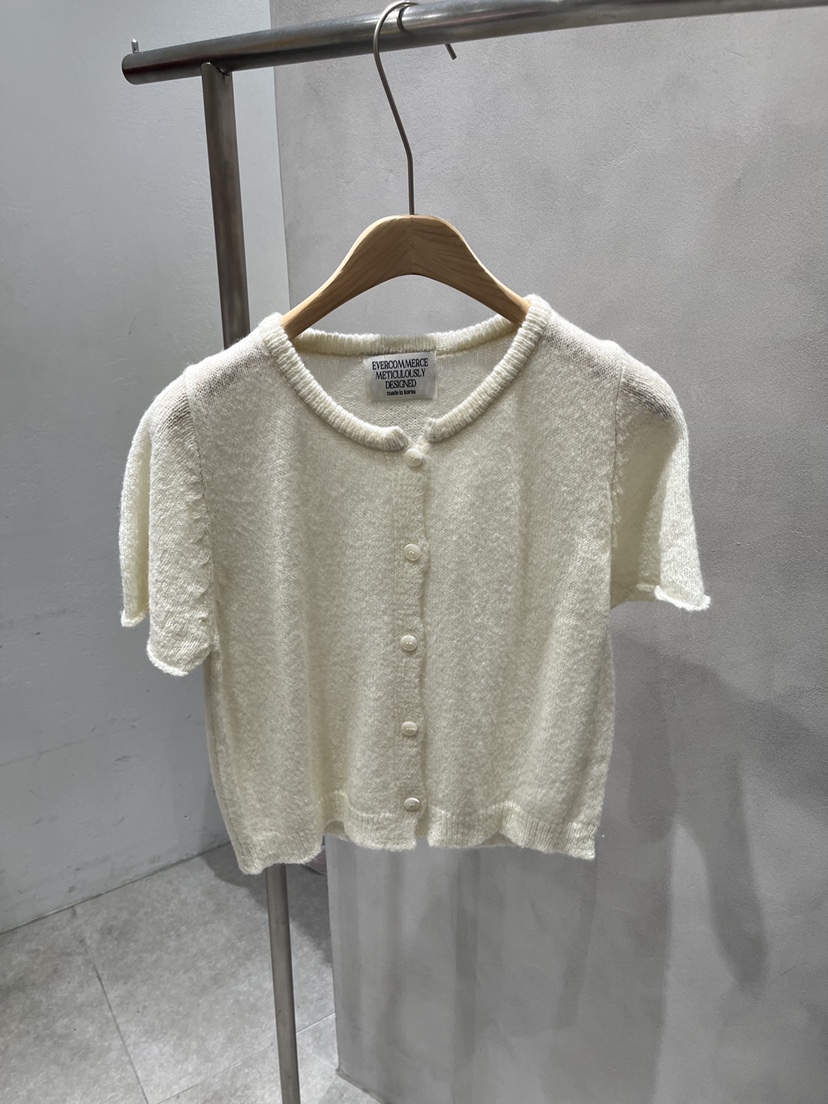 EVERCOMMERCE METICULOUSLY DESIGNED東大門直郵女裝新品熱賣針織衫EVERCOMMERCE METICULOUSLY DESIGNED針織衫圖色2