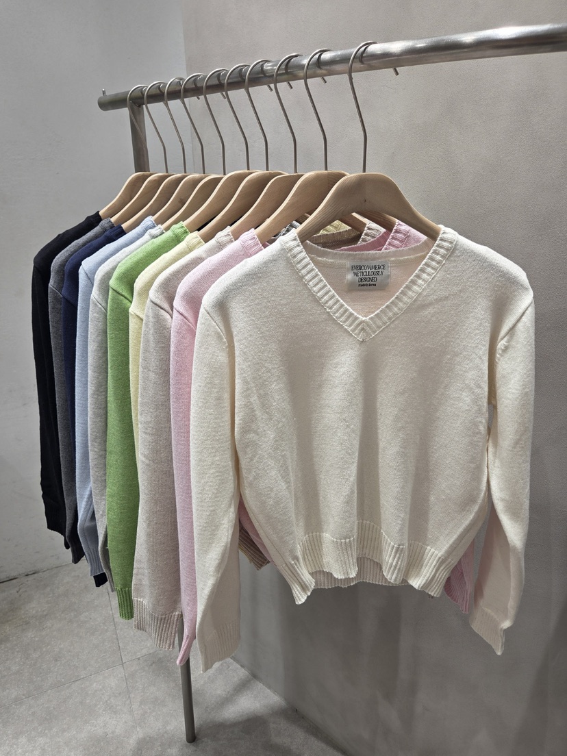 EVERCOMMERCE METICULOUSLY DESIGNED東大門代購女裝新款26春夏針織衫EVERCOMMERCE METICULOUSLY DESIGNED針織衫
