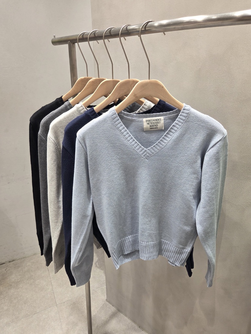 EVERCOMMERCE METICULOUSLY DESIGNED東大門代購女裝新款26春夏針織衫EVERCOMMERCE METICULOUSLY DESIGNED針織衫