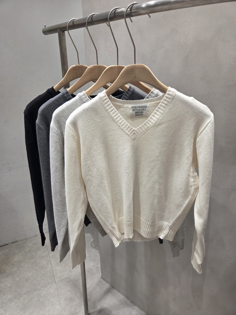 EVERCOMMERCE METICULOUSLY DESIGNED東大門代購女裝新款26春夏針織衫EVERCOMMERCE METICULOUSLY DESIGNED針織衫