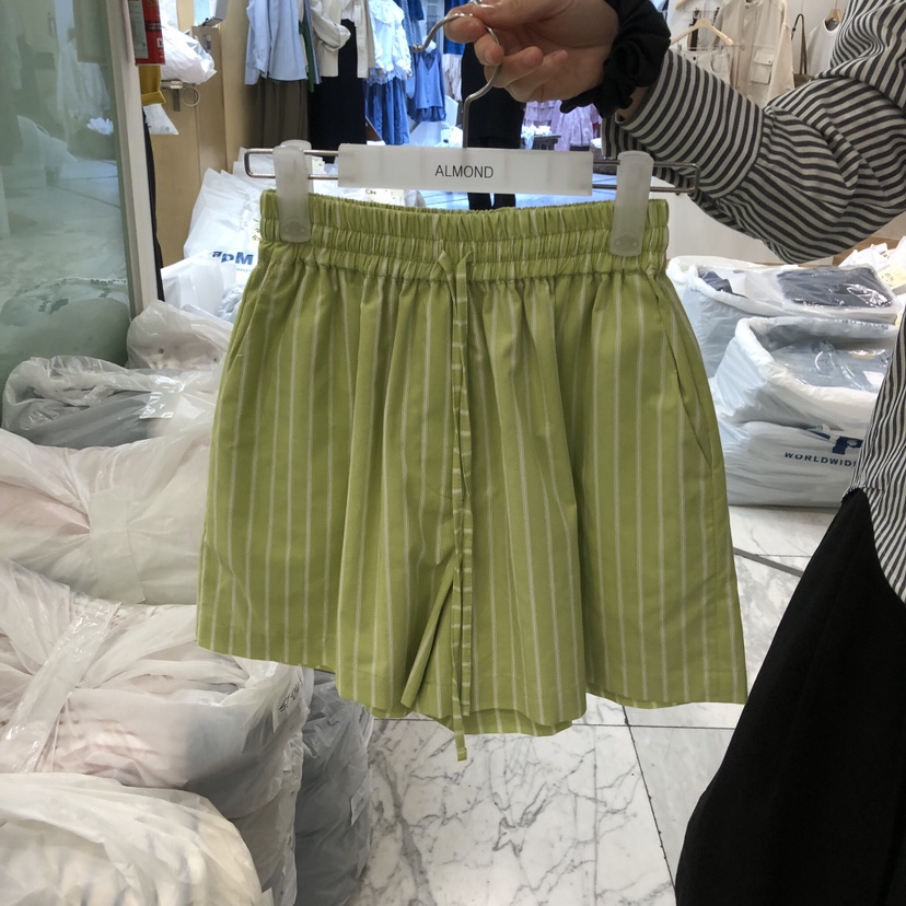 ALMOND韓國代購女士新款職業時尚熱賣休閑推薦真品短褲條紋ALMOND短褲圖色1