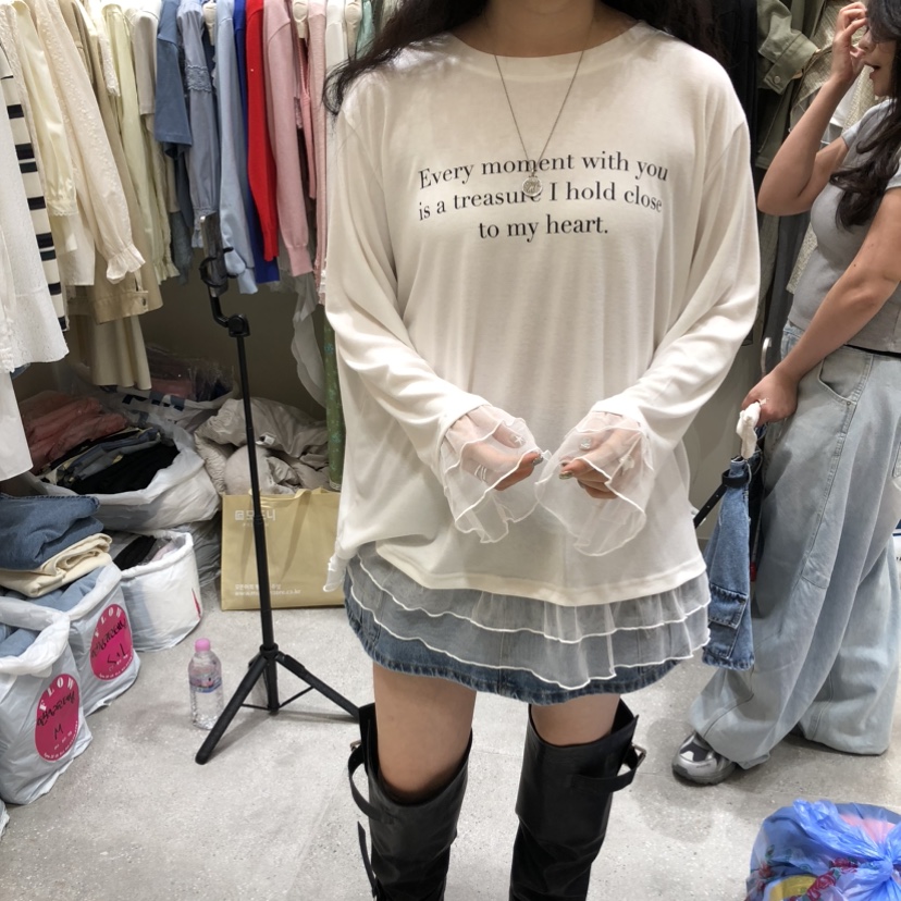 BY FLOW東大門實拍女裝新品時尚真品推薦人氣熱賣長袖T恤BY FLOW長袖T恤圖色1