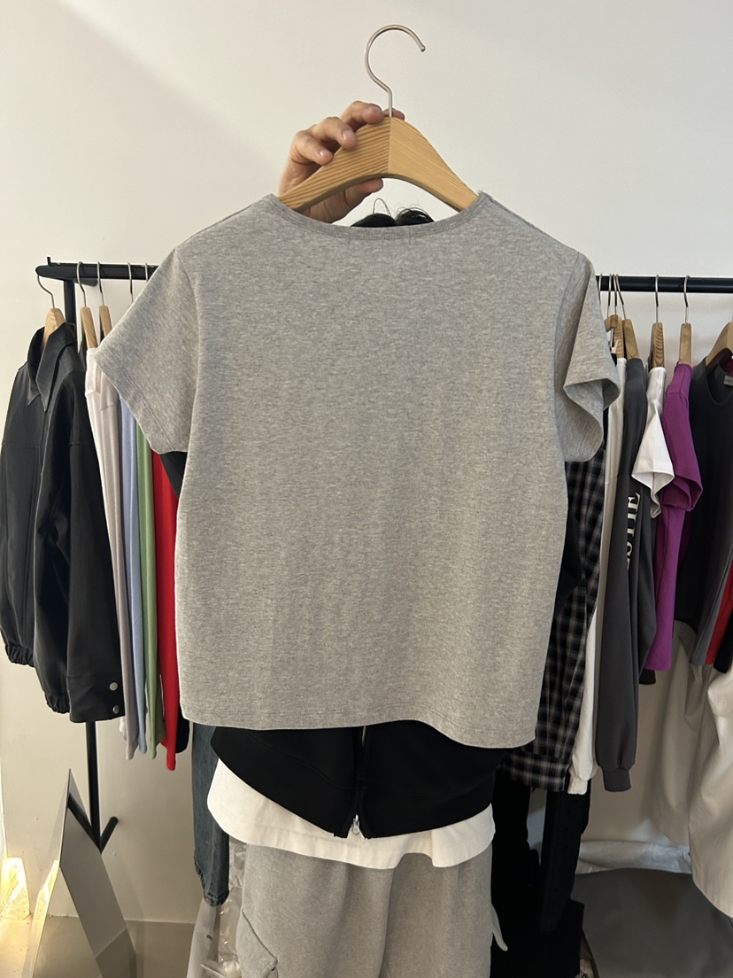 AS THOUGHT東大門實拍女士新品時尚熱賣真品休閑人氣T恤AS THOUGHTT恤