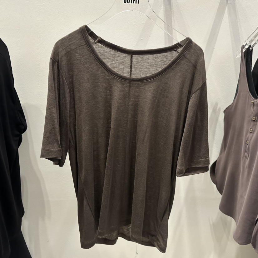 OUTFIT東大門代購女裝新品熱賣真品26春夏休閑職業推薦T恤OUTFITT恤圖色1