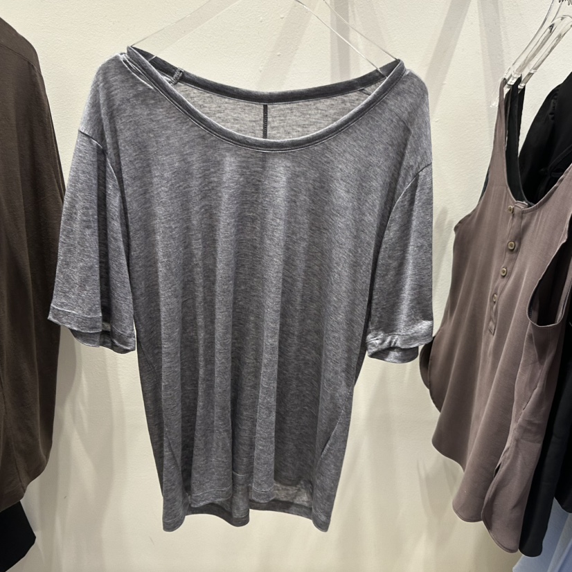 OUTFIT東大門代購女裝新品熱賣真品26春夏休閑職業推薦T恤OUTFITT恤圖色2