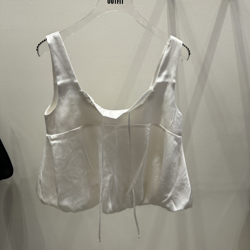 OUTFIT東大門實拍女士新品時尚人氣休閑推薦職業吊帶背心OUTFIT吊帶/背心圖色1