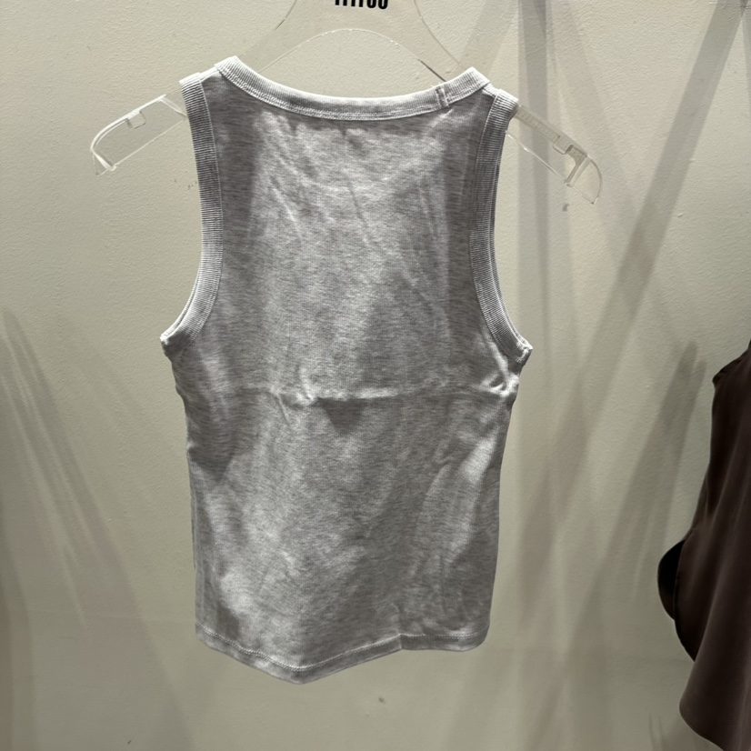 OUTFIT韓國直郵女裝新品熱賣人氣推薦職業26春夏吊帶背心OUTFIT吊帶/背心