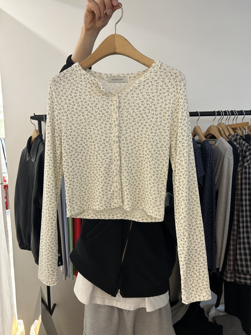 AS THOUGHT東大門實拍女裝新款真品人氣26春夏針織衫花朵開衫AS THOUGHT針織衫圖色1