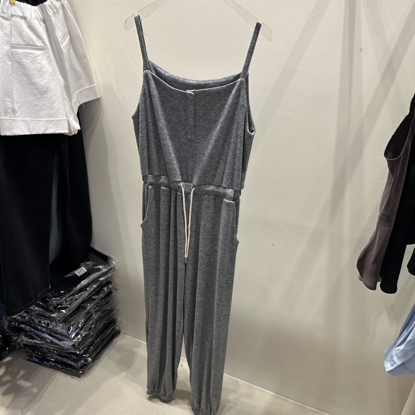 OUTFIT韓國直郵女士新款時尚人氣休閑26春夏真品連體褲套裝OUTFIT連體褲圖色1