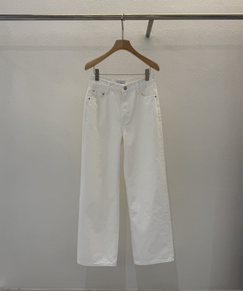 ABLERING東大門實拍女士新品時尚熱賣真品職業人氣牛仔褲ABLE STANDARD/ABLERING牛仔褲圖色2價格39000韓幣