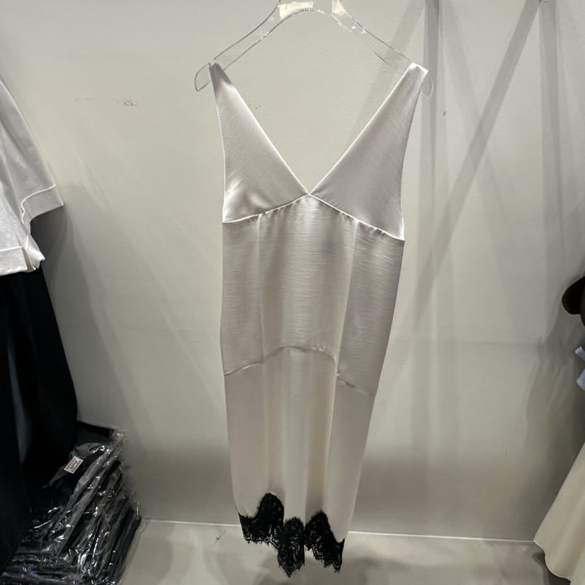 OUTFIT韓國直郵女士新品熱賣職業休閑時尚真品人氣連衣裙OUTFIT連衣裙圖色1