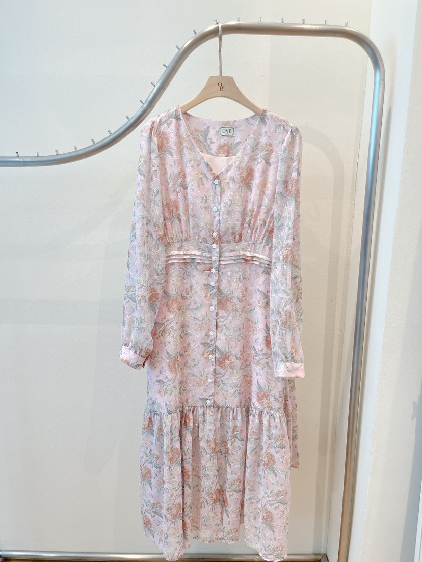 OVE東大門實拍女士新款熱賣休閑人氣26春夏真品時尚連衣裙OVE連衣裙圖色2