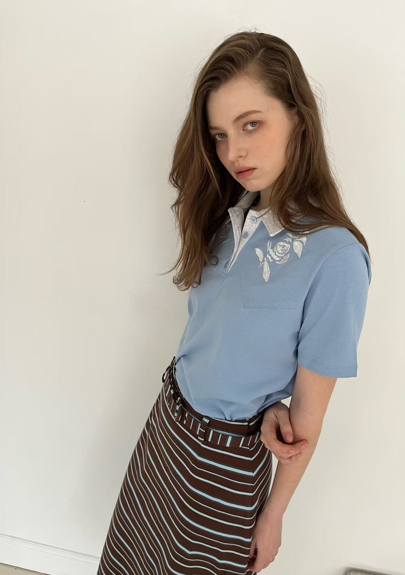 J CRANE-A韓國直郵女士新款26春夏時尚休閑熱賣T恤刺繡J CRANET恤