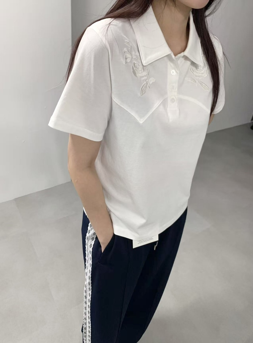 J CRANE-A韓國直郵女士新款26春夏時尚休閑熱賣T恤刺繡J CRANET恤