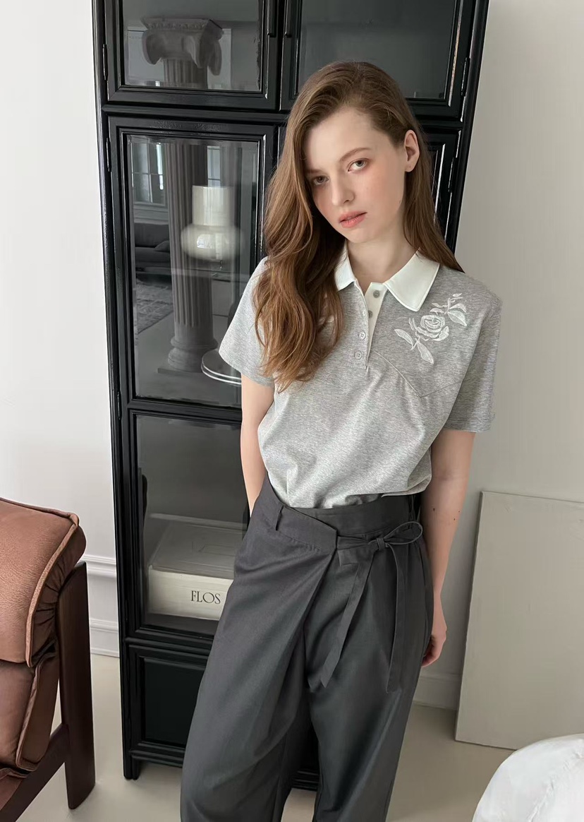 J CRANE-A韓國直郵女士新款26春夏時尚休閑熱賣T恤刺繡J CRANET恤