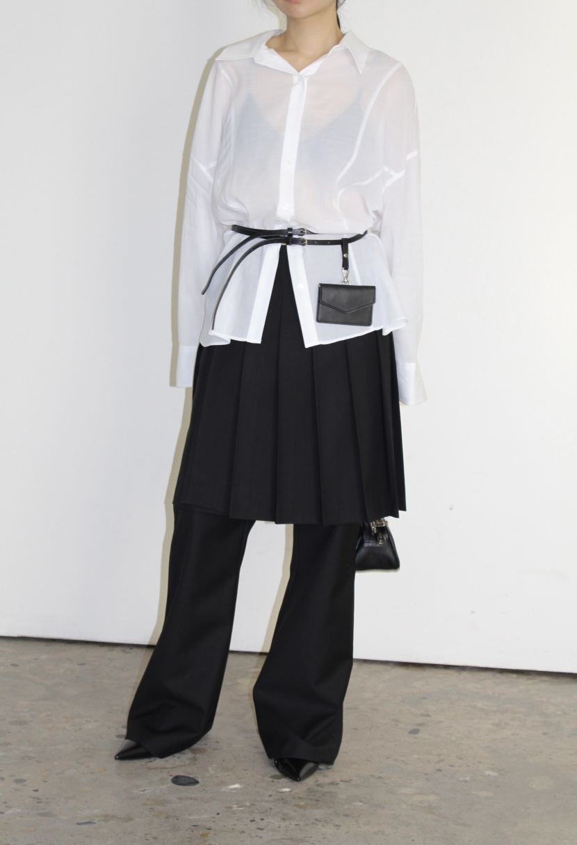 OVER NEAR韓國代購女裝新款人氣熱賣半身裙中短裙不含褲子OVER NEAR半身裙/中短裙