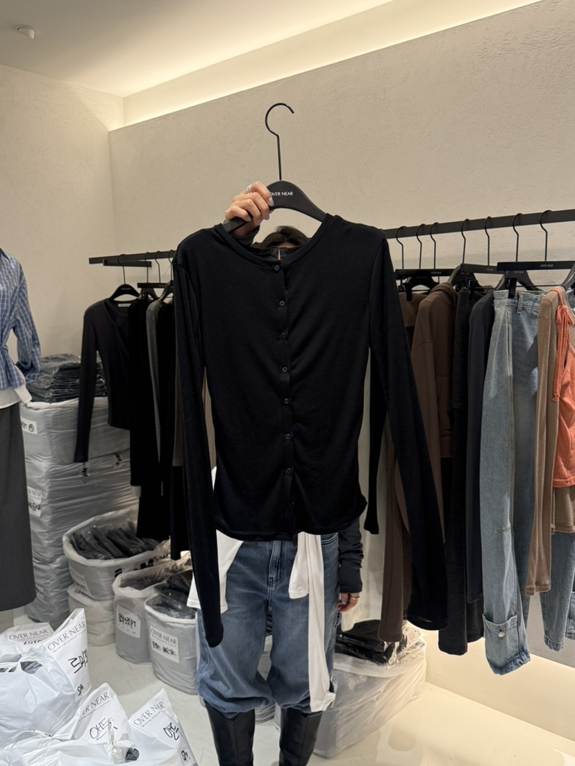 OVER NEAR韓國直郵女士新款26春夏時尚休閑人氣職業長袖T恤OVER NEAR長袖T恤圖色2