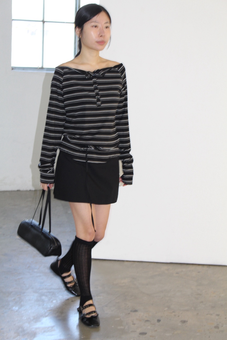 OVER NEAR韓國東大門直郵女士新品26春夏熱賣職業長袖T恤OVER NEAR長袖T恤