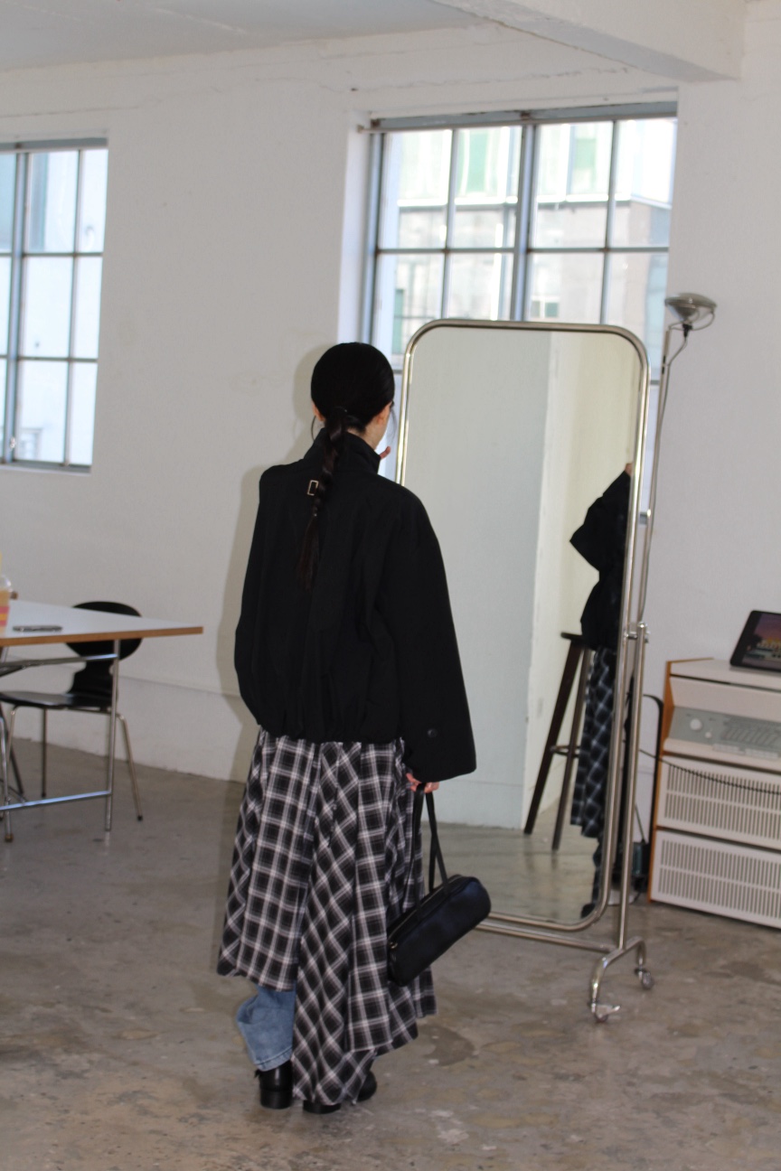 OVER NEAR韓國代購女裝新品時尚26春夏人氣推薦職業夾克OVER NEAR夾克