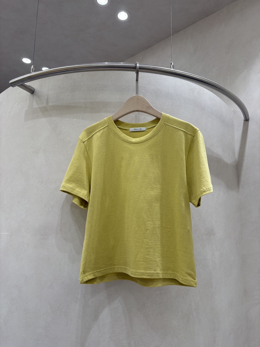 WHO IS SHE韓國東大門直郵女裝新品職業休閑熱賣時尚T恤WHO IS SHET恤圖色1