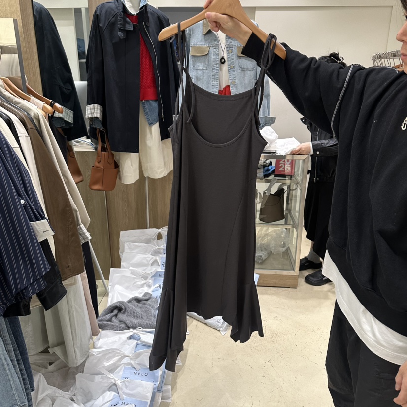 MELO韓國直郵女士新款26春夏熱賣推薦職業休閑時尚連衣裙MELO連衣裙