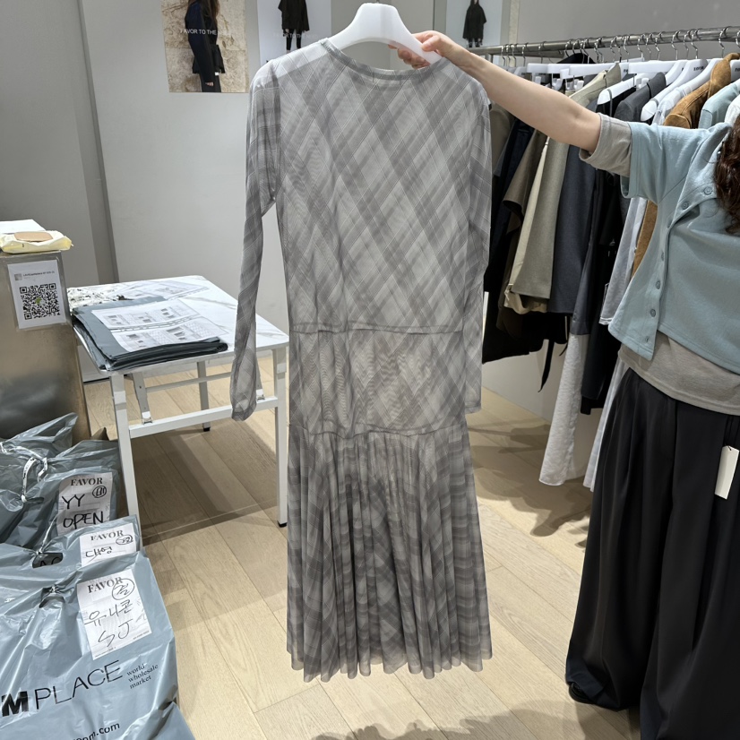 FAVOR-P韓國東大門直郵女士新款熱賣26春夏職業時尚連衣裙FAVOR-P連衣裙