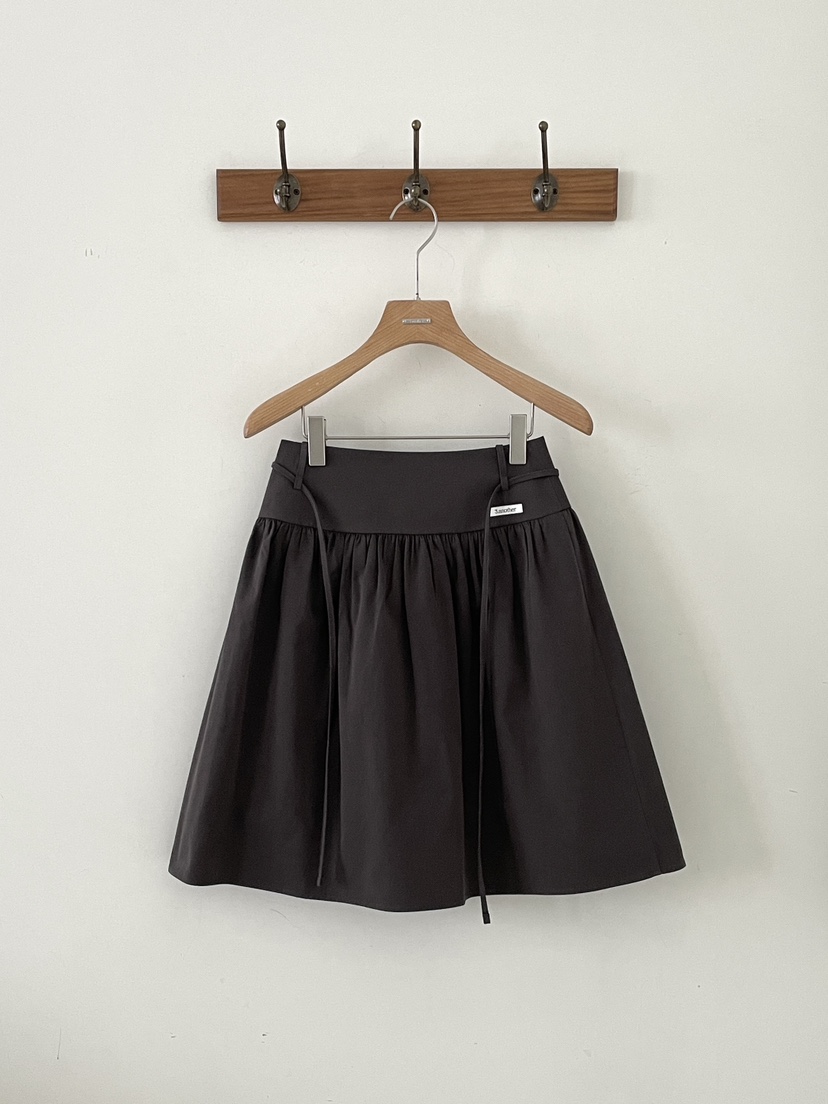 3 ANOTHER韓國東大門直郵女士新款熱賣推薦短裙含腰繩褶皺3 ANOTHER短裙圖色2