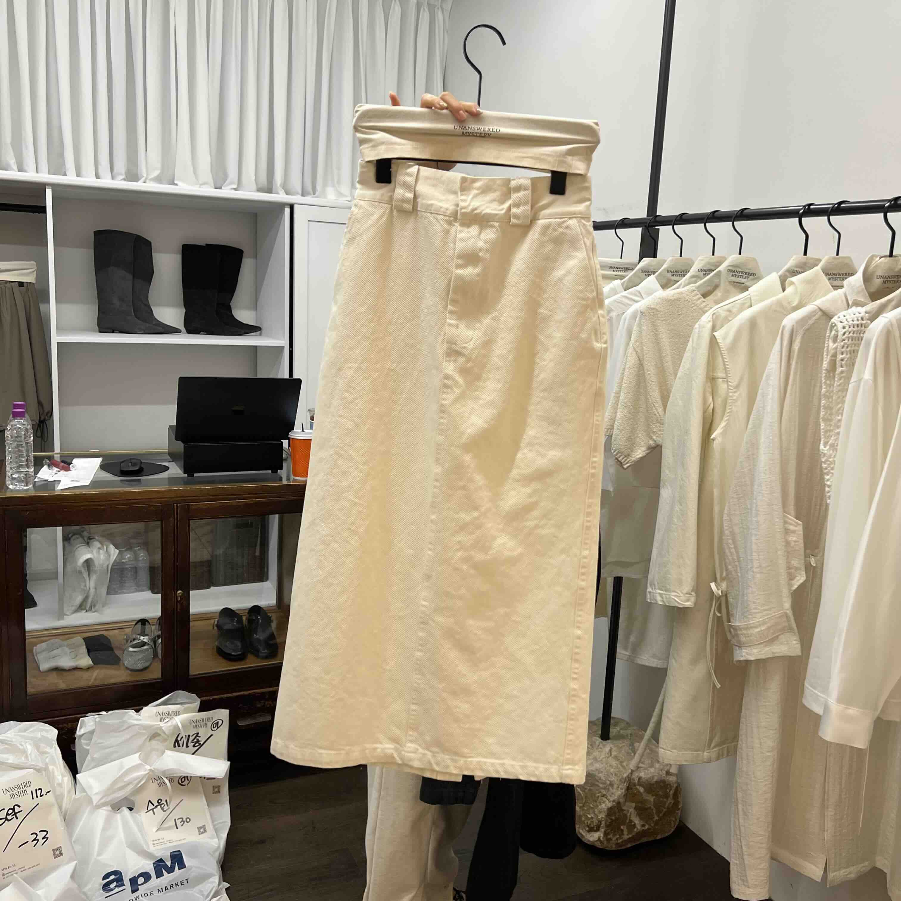 UNANSWERED-MYSTERY/FIFO韓國代購女裝新款人氣半身裙中短裙UNANSWERED-MYSTERY/FIFO半身裙/中短裙圖色1