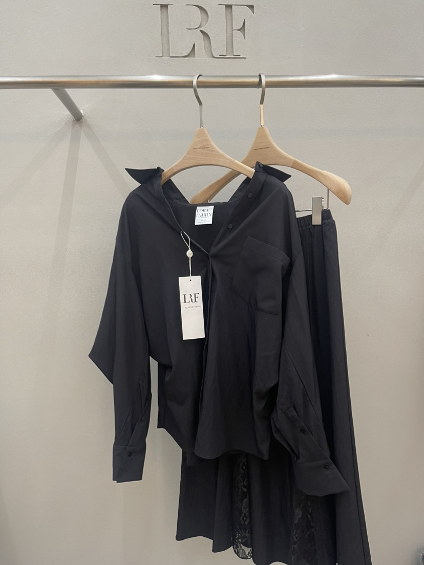 PLUS HONG-P韓國直郵女士新款時尚推薦人氣職業襯衫蕾絲衫LORA FAMILY/PLUS HONG襯衫/蕾絲衫