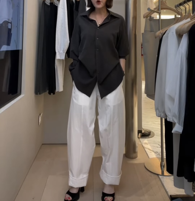 PLUS HONG-P韓國直郵女士新款時尚推薦人氣職業襯衫蕾絲衫LORA FAMILY/PLUS HONG襯衫/蕾絲衫