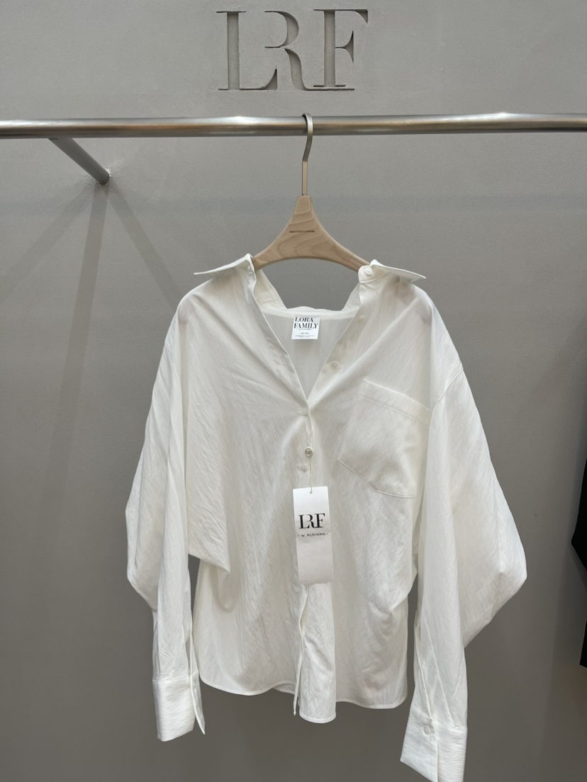 PLUS HONG-P韓國直郵女士新款時尚推薦人氣職業襯衫蕾絲衫LORA FAMILY/PLUS HONG襯衫/蕾絲衫圖色1