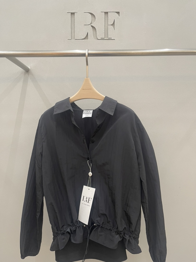 PLUS HONG-P韓國東大門代購女士新款推薦襯衫蕾絲衫荷葉邊LORA FAMILY/PLUS HONG襯衫/蕾絲衫